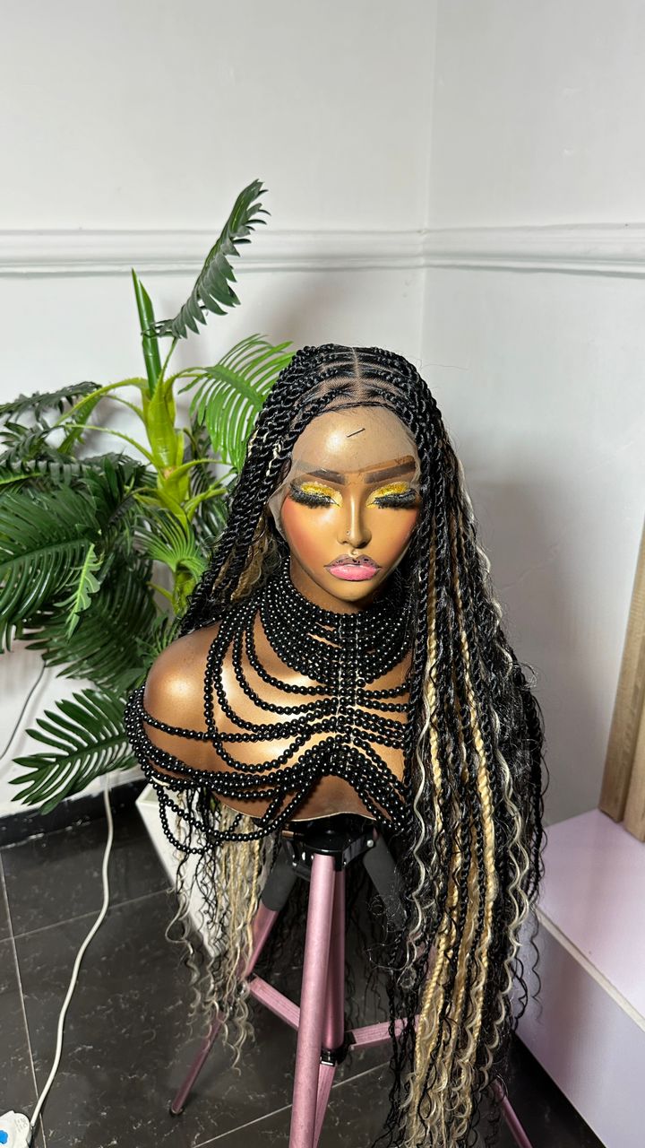Zoey - Ombre Twist Braids